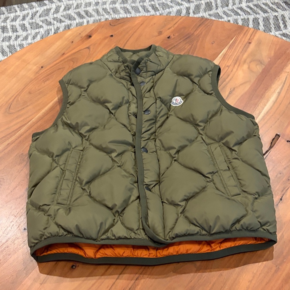 ✈️ Used in good condition Moncler size 6 = 3xl